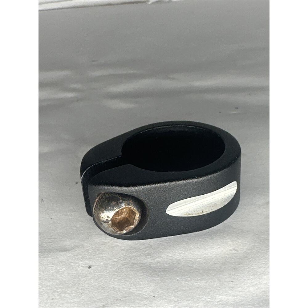 BLACK/SILVER SEAT CLAMP 1 1/8" BICYCLE BIKE